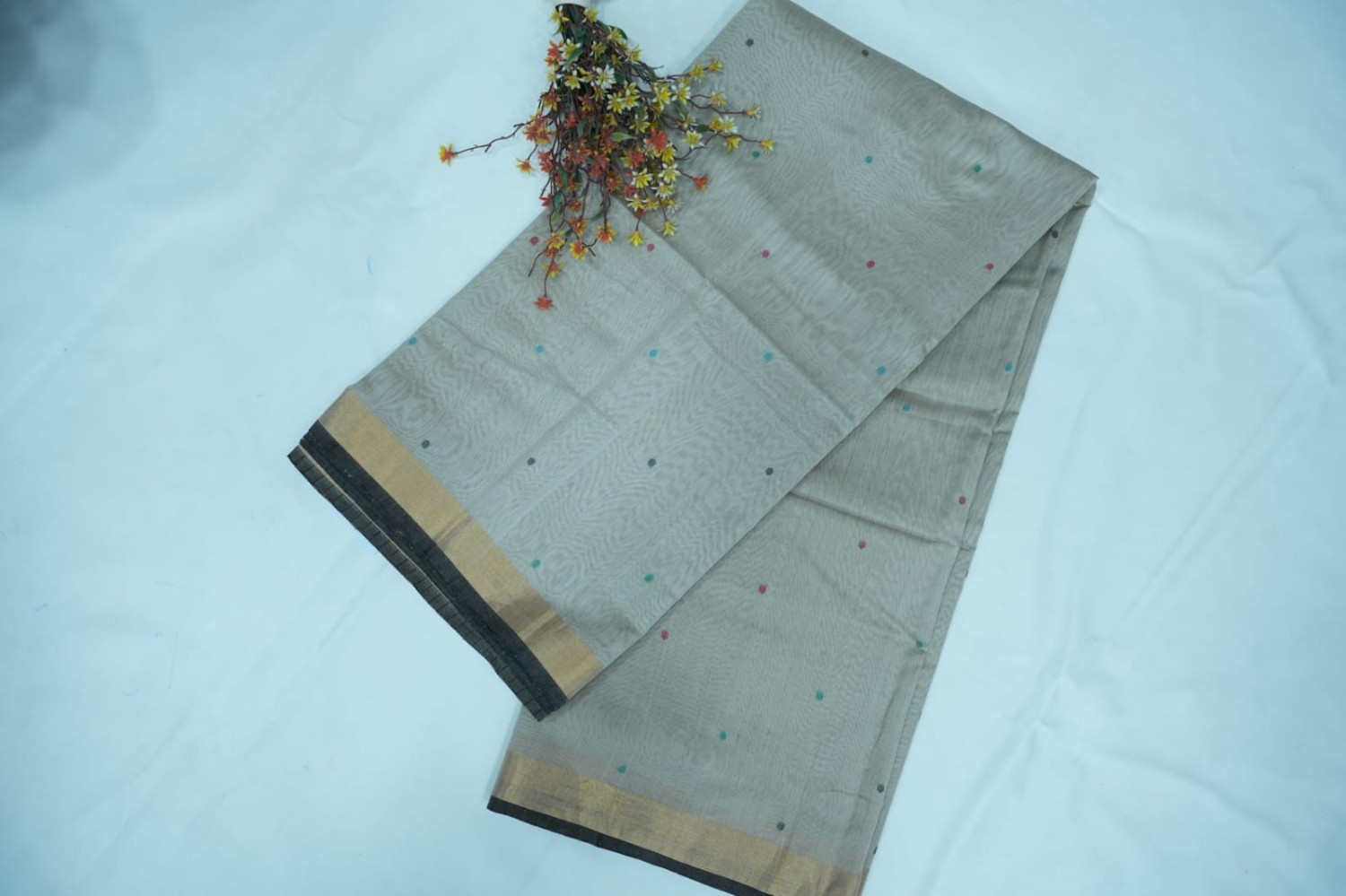 Munga Jamdani saree
